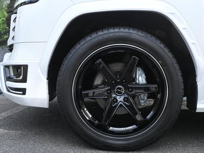 TOYOTA LAND CRUISER 300 - 10