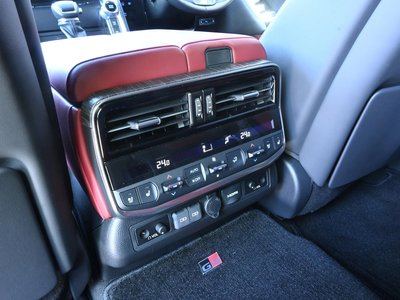 2024 Toyota LAND CRUISER 300 缩略图 125