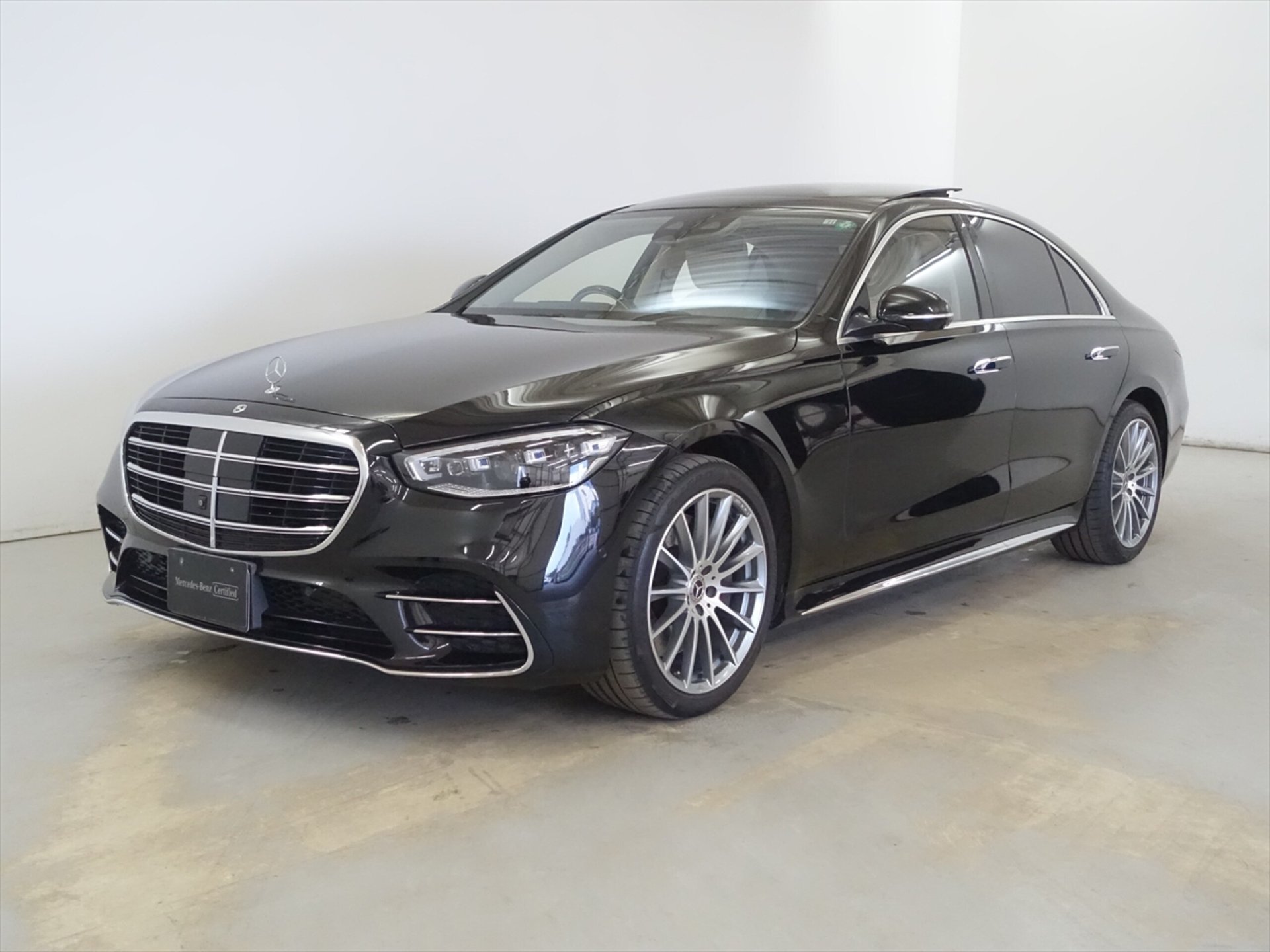 MERCEDES-BENZ S-CLASS - View 1