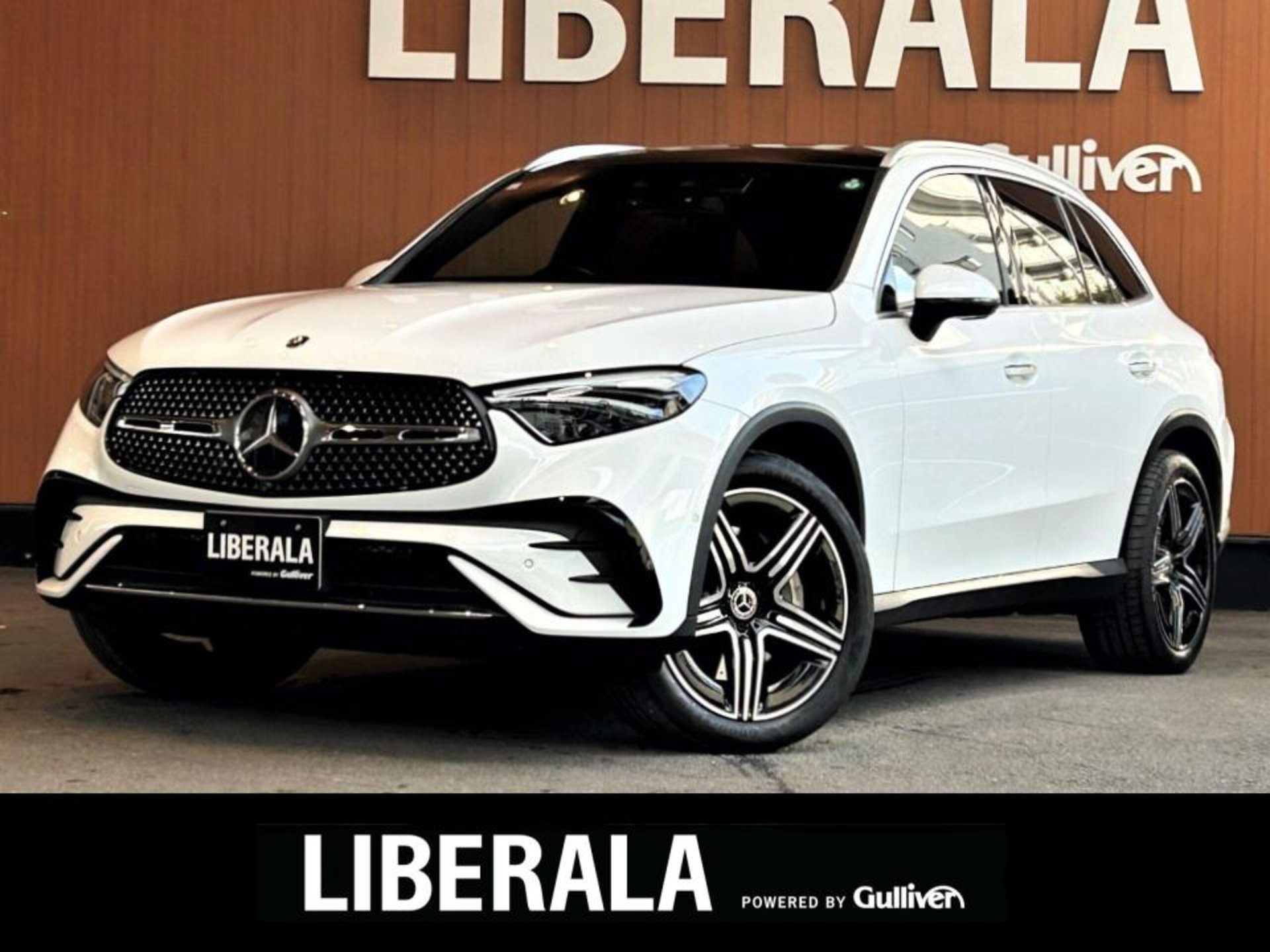 MERCEDES-BENZ GLC - View 1