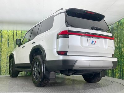 2025 Lexus GX — миниатюра 37