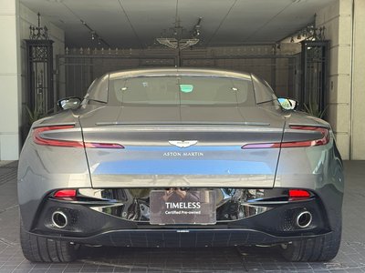 ASTON MARTIN DB11 - 6