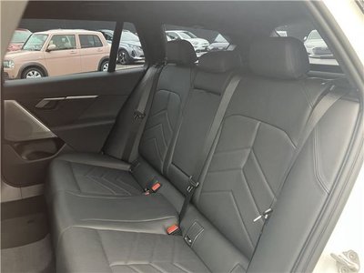 صورة مصغرة 24 لـ 2025 BMW 5 SERIES