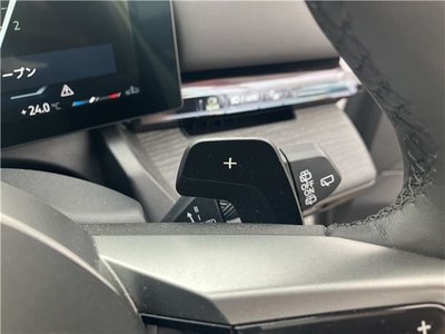 صورة مصغرة 31 لـ 2025 BMW 5 SERIES