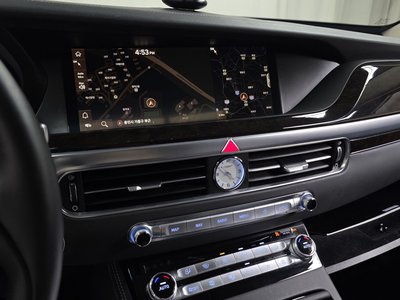 صورة مصغرة 19 لـ 2021 Genesis G90