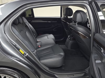 صورة مصغرة 17 لـ 2021 Genesis G90