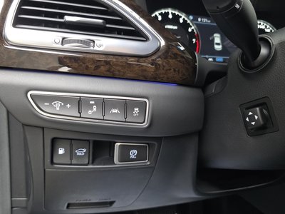 صورة مصغرة 28 لـ 2021 Genesis G90