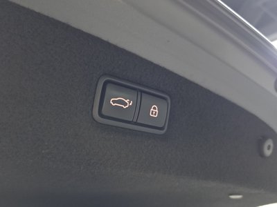 صورة مصغرة 23 لـ 2021 Genesis G90