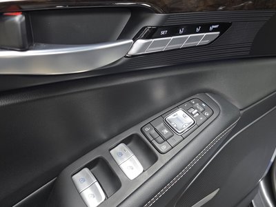 صورة مصغرة 30 لـ 2021 Genesis G90