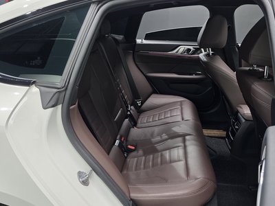 2024 BMW I4 缩略图 17