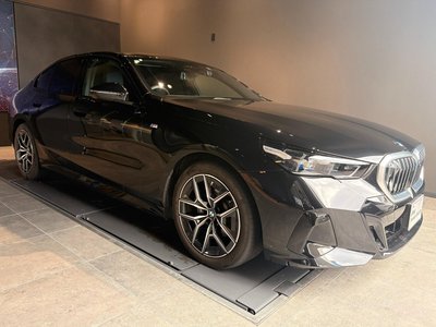 2024 BMW 5 SERIES 照片 7