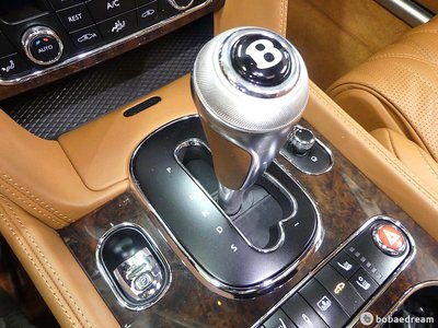 BENTLEY FLYING SPUR - 9