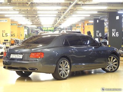 BENTLEY FLYING SPUR - 3