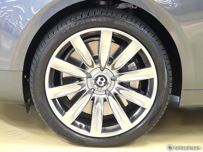 BENTLEY FLYING SPUR - 6