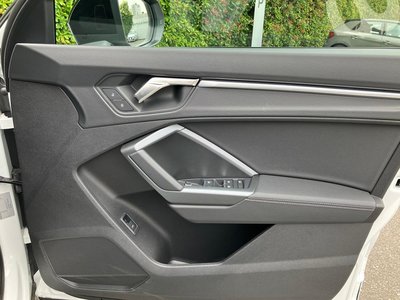 2025 AUDI Q3 缩略图 12