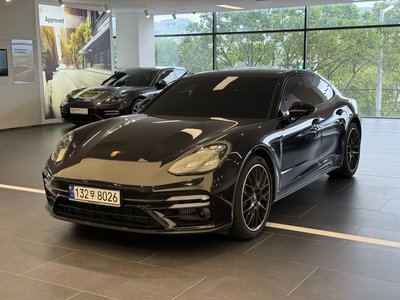صورة 5 لـ 2023 Porsche PANAMERA