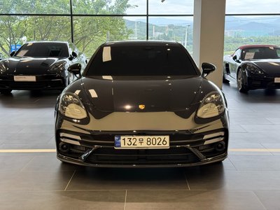 صورة 2 لـ 2023 Porsche PANAMERA