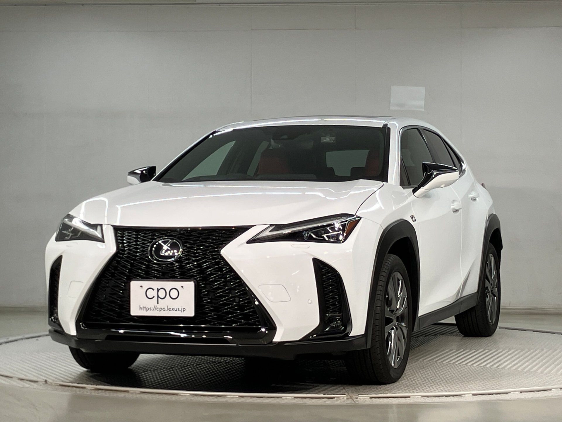 LEXUS UX - View 1