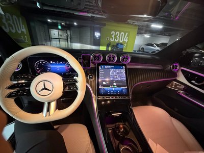 MERCEDES-BENZ GLC - 7