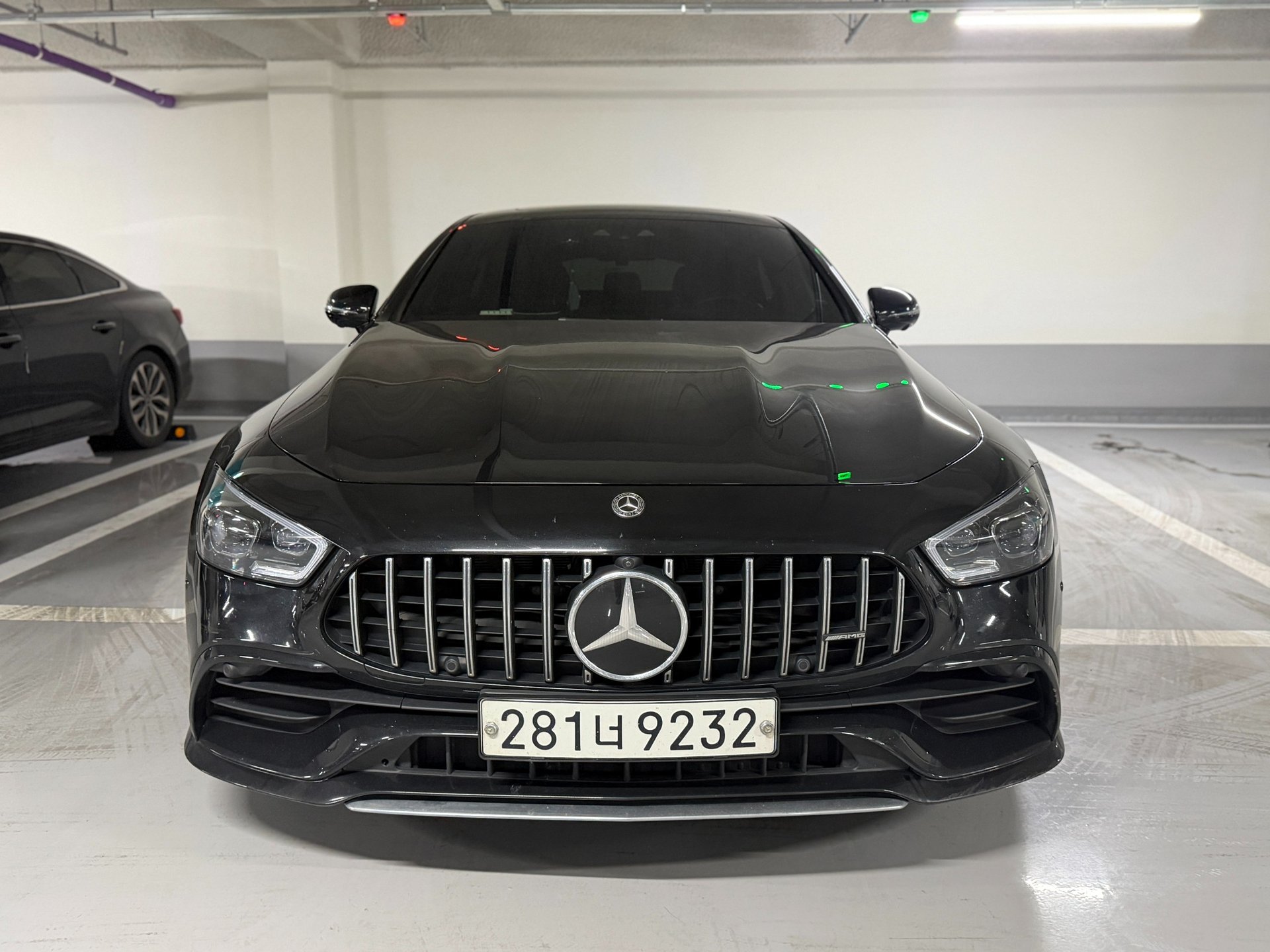 MERCEDES-BENZ GT AMG - View 1