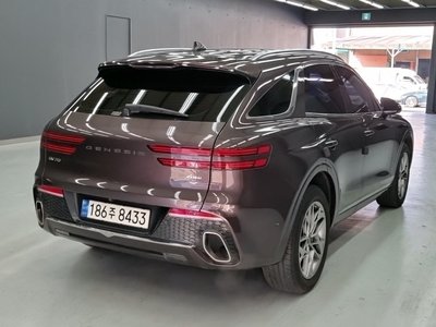 صورة 4 لـ 2021 Genesis GV70