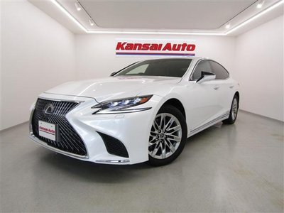 2017 Lexus LS photo 1