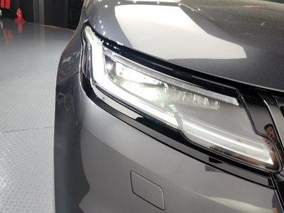 LAND ROVER RANGE ROVER VELAR - 9