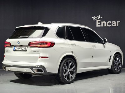 صورة 4 لـ 2023 BMW X5
