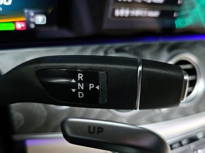 MERCEDES-BENZ E-CLASS - 9