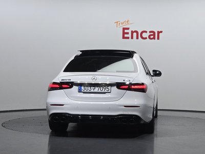 MERCEDES-BENZ E-CLASS - 4