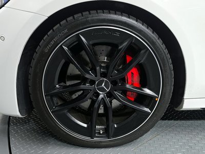 MERCEDES-BENZ E-CLASS - 6