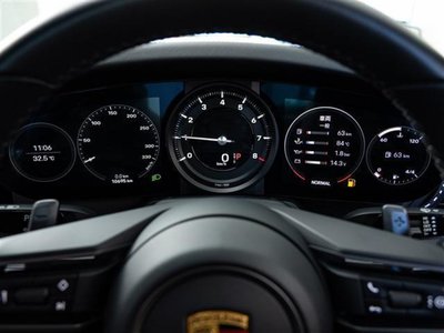 2021 Porsche 911 — миниатюра 17