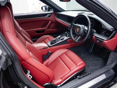 2021 Porsche 911 — миниатюра 12