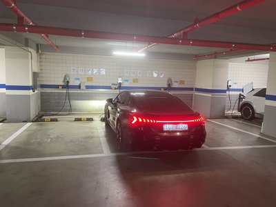 صورة 1 لـ 2022 AUDI E-TRON GT