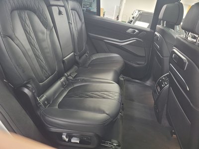 2025 BMW X7 — миниатюра 16