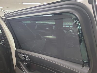 2025 BMW X7 — миниатюра 17