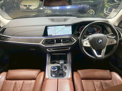 BMW X7 - 10