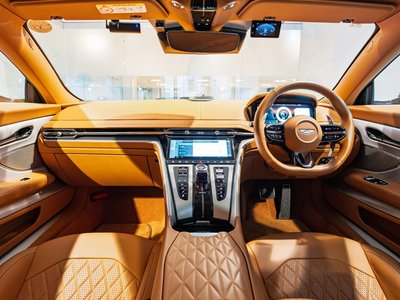 ASTON MARTIN DB12 - 2