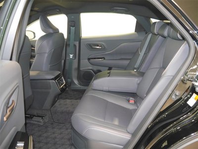 TOYOTA CROWN CROSSOVER - 8