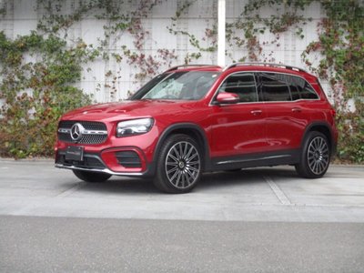 MERCEDES-BENZ GLB