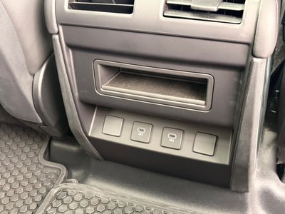 2025 LAND Rover DEFENDER 缩略图 22