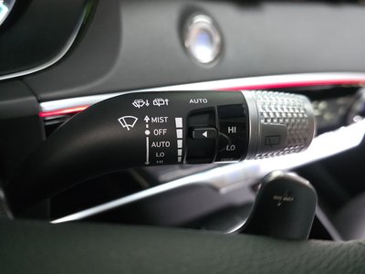 صورة مصغرة 32 لـ 2022 Genesis GV70