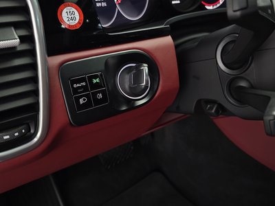 2020 Porsche CAYENNE 缩略图 28