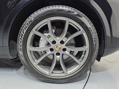صورة 6 لـ 2020 Porsche CAYENNE