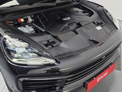 صورة 7 لـ 2020 Porsche CAYENNE