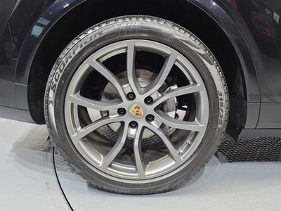 صورة 8 لـ 2020 Porsche CAYENNE