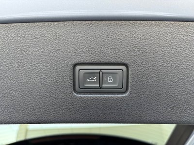 2020 AUDI Q8 thumbnail 104