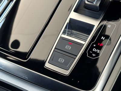 2020 AUDI Q8 thumbnail 62