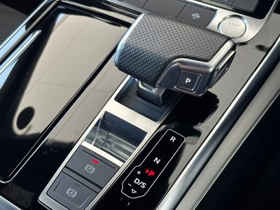 2020 AUDI Q8 thumbnail 61