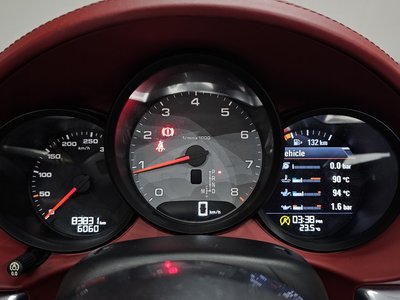 PORSCHE 718 - 8
